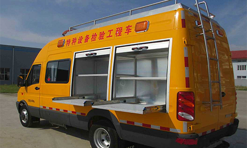 <b>香蕉视频APP官网電氣供應軍用特種車輛使用車載式UPS電源</b>